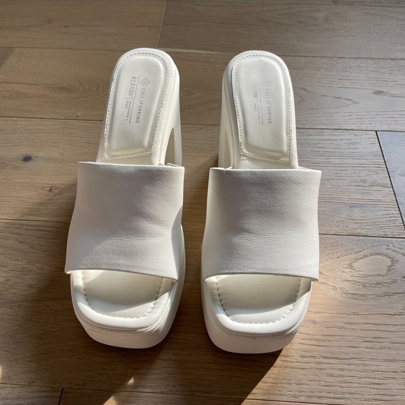 White platform sandals - Picture 2 of 5
